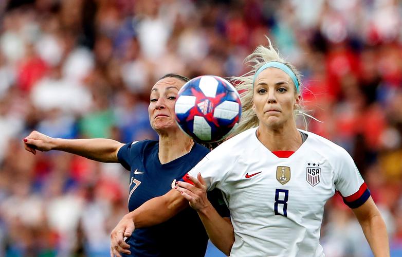 美国女足晋级世界杯决赛新闻